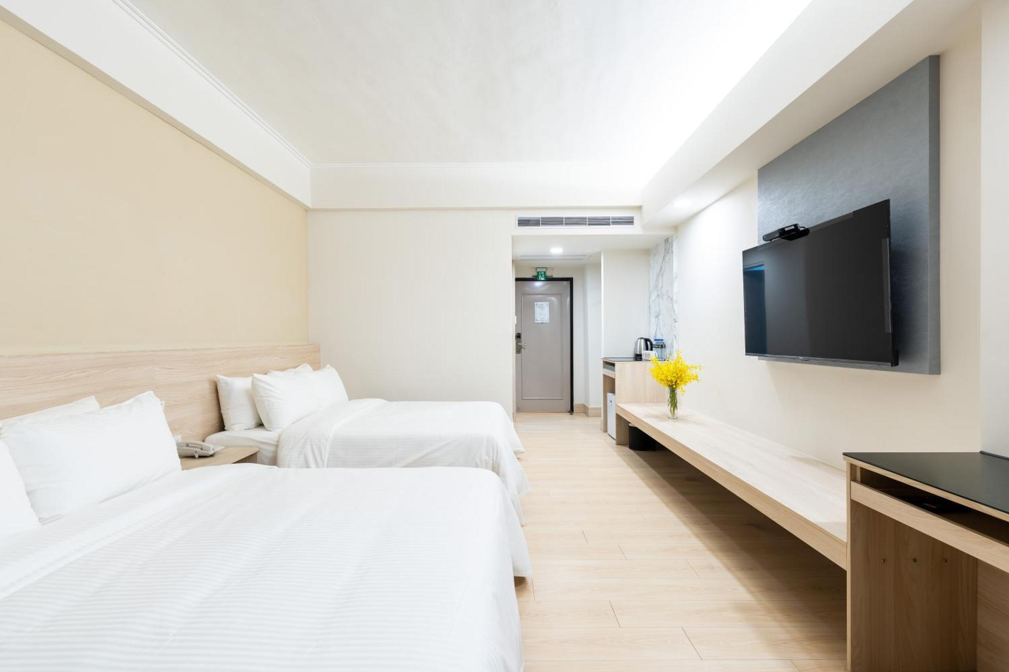 Etung Hotel Taichung Exterior foto